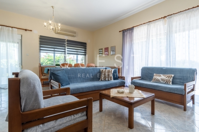 https://www.questrealty.gr/images/properties/219182881.jpg
