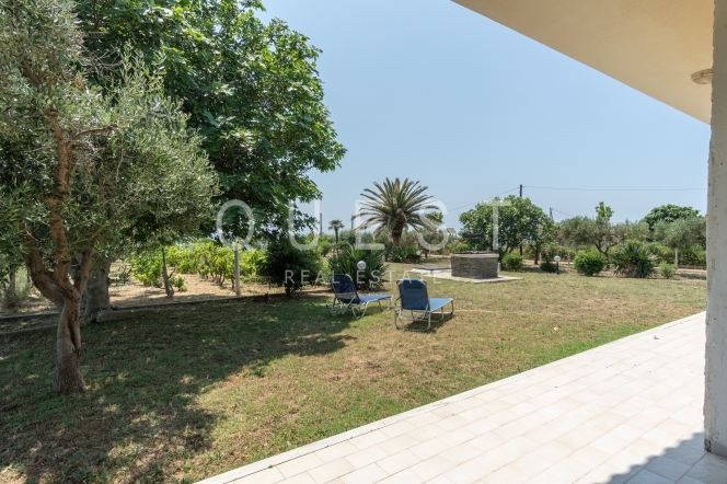 https://www.questrealty.gr/images/properties/219187608.jpg